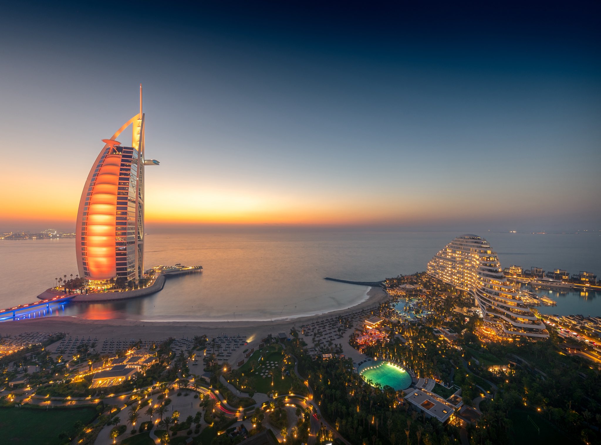 UAE Updates Visit Visa Rules: New Salary Limits for Sponsoring Family, Friends